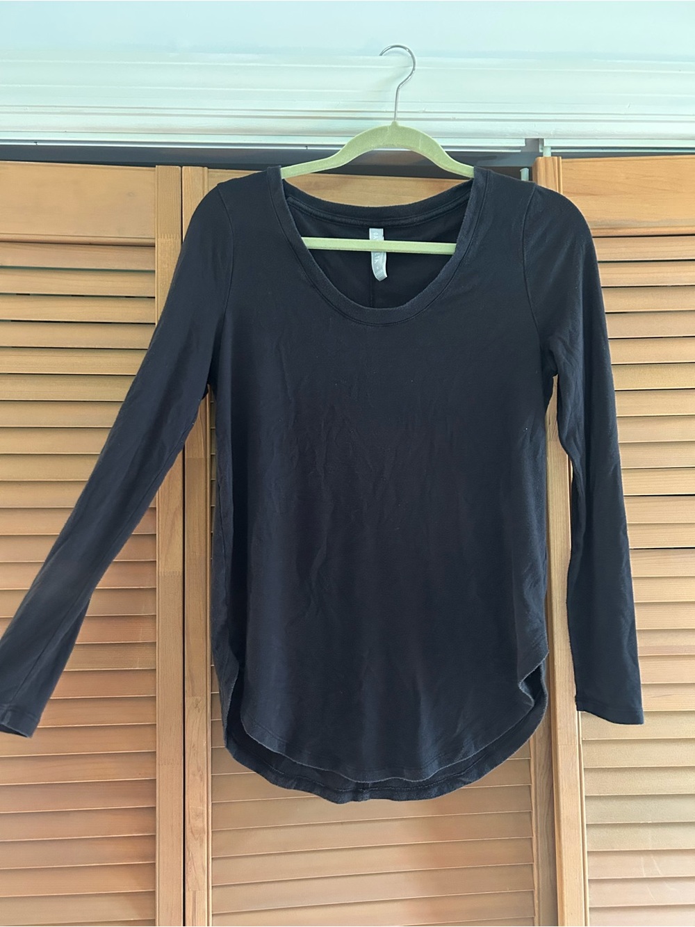 Athleta Black Scoop-Neck Long Sleeve Tee